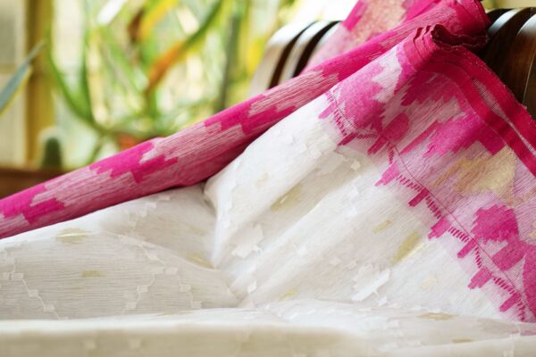 Authentic Jamdani Saree from Bangladesh - white and pink