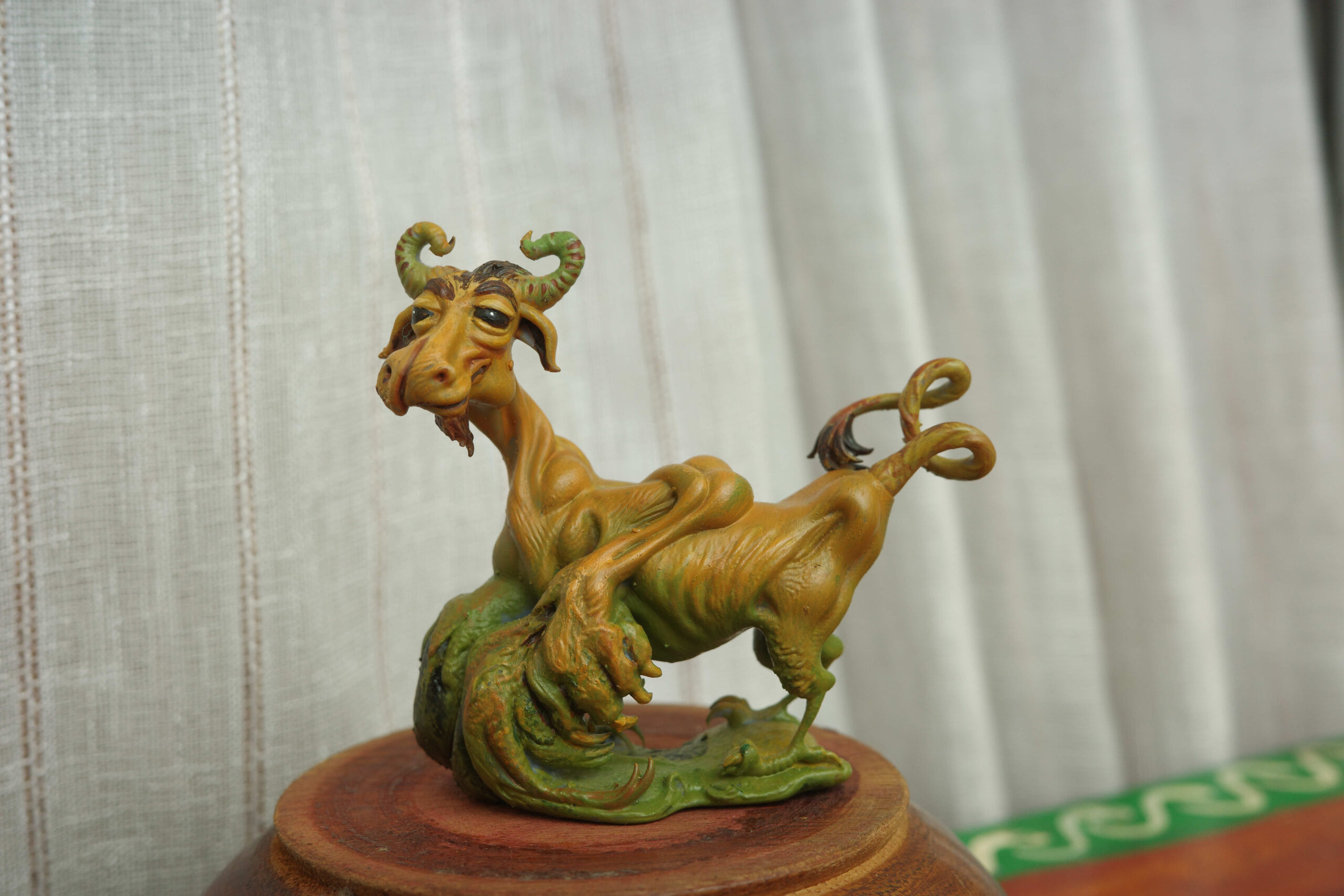 R0001652 Abol Tabol – Tyans Goru (ট্যাঁশ গরু)