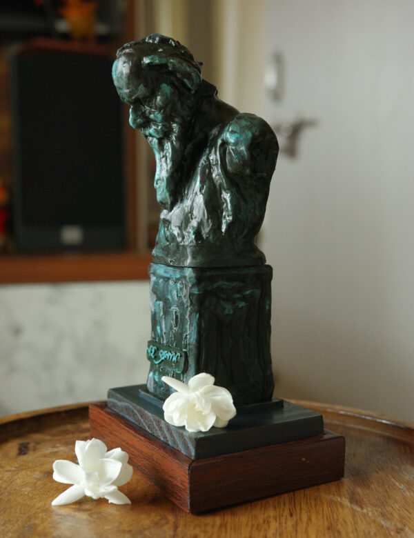Hand-painted Rabindranath Tagore collectible bust inspired by Ramkinkar Baij, mounted on a wooden display base